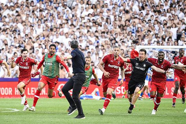 Bélgica teve três campeões virtuais... venceu o Antuérpia!