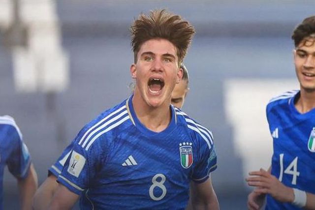 Itália vence Colômbia e espera Coreia do Sul ou Nigéria nas 'meias'