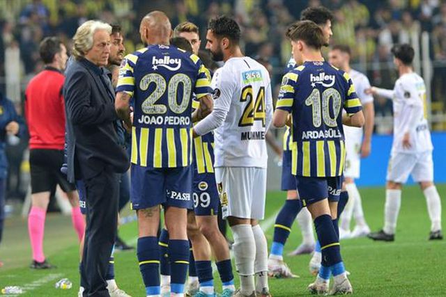 Jorge Jesus está na final da Taça! (veja os golos)