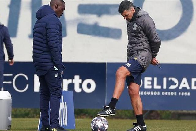 Adjunto elogia Conceição