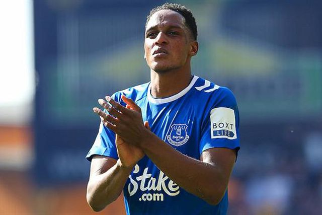 Oficial: Fiorentina assegura colombiano associado a Marco Silva e Bruno Lage