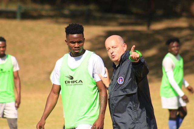 Interclube, de Luís Gonçalves, em estágio na África do Sul