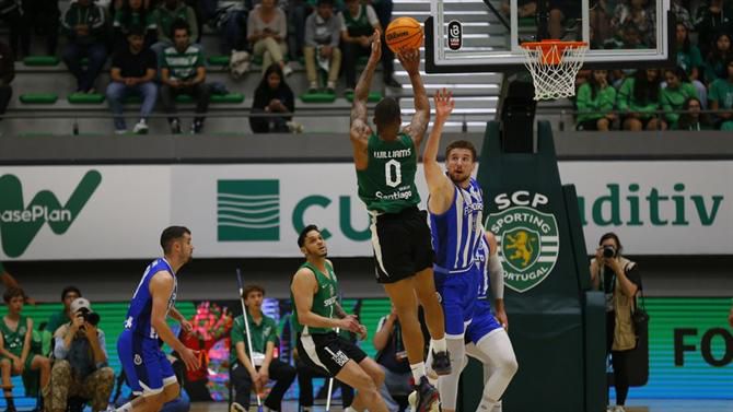 Sporting varre FC Porto das meias-finais e vai disputar o título pela 1.ª vez com o Benfica