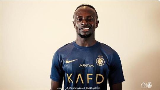 Oficial: Mané junta-se a Ronaldo e companhia