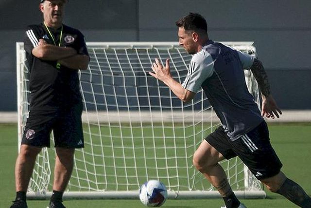 Tata Martino sobre Messi: «Tem a mesma vontade de ganhar mas mais aliviado»