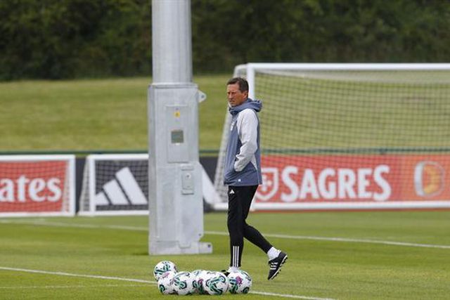 Schmidt pressiona por um guarda-redes