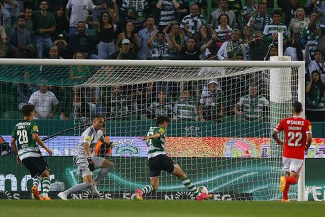 Trincão abre o marcador no dérbi! (vídeo)