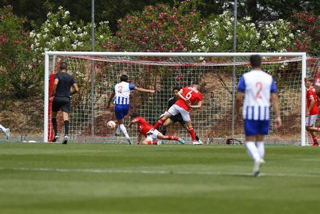 FC Porto vence Benfica no Seixal e vai ser uma última jornada de loucos!