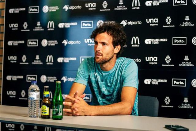 João Sousa: «Ter um estádio cheio a gritar o meu nome é o que me faz continuar a jogar ténis!»