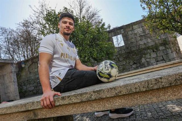 Jota Pereira volta a mostrar-se a Moreno