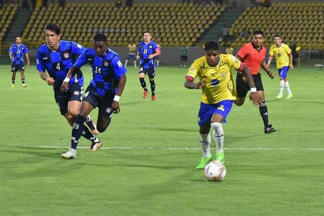 Promessa colombiana chega por empréstimo