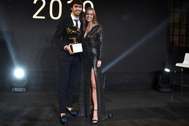 João Félix reforça clube... dos solteiros