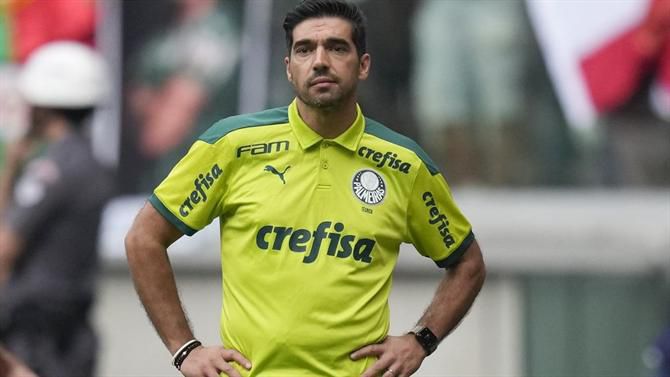 Abel Ferreira iguala recorde de Scolari: «A última vez que fomos almoçar, ele fugiu e não pagou!»