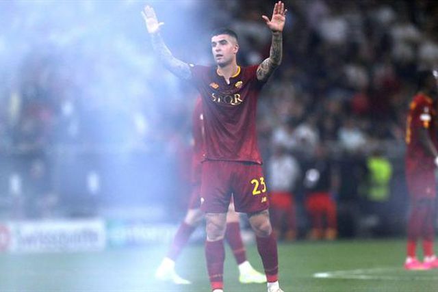 Autogolo de Mancini dá o empate ao Sevilha (vídeo)