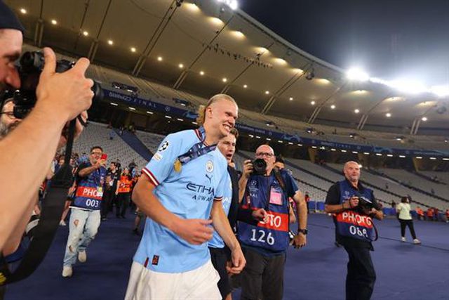 Jogadores fizeram 'desvio' de 12 horas a Ibiza para festejar Champions