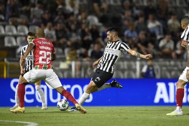 Portimonense com mais argumentos elimina Estrela da Amadora