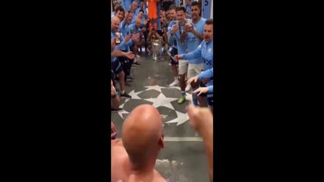 Sósia? Parece Pep Guardiola, mas não é...