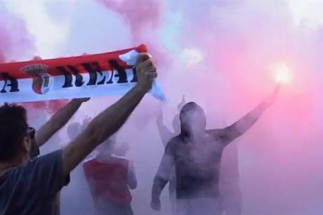 Clima de grande euforia na saída rumo ao Jamor (vídeo)