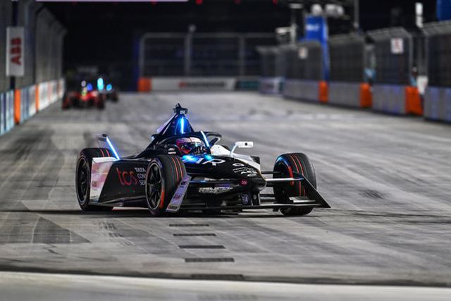 Fórmula E em Londres: Cassidy ganha qualificação, Félix da Costa 20.º