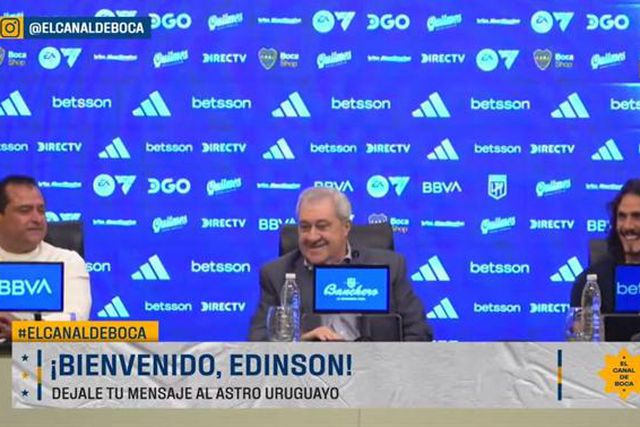 Boca Juniors apresenta Cavani. Veja a chegada a Buenos Aires (vídeo)