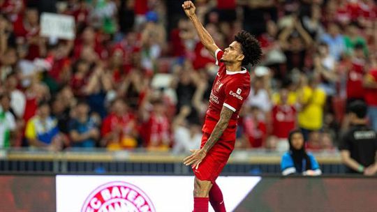 Luis Díaz marca, mas não evita derrota frente ao Bayern (vídeo)