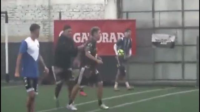 Drama: jogador comete suicídio depois de agressão bárbara a árbitro