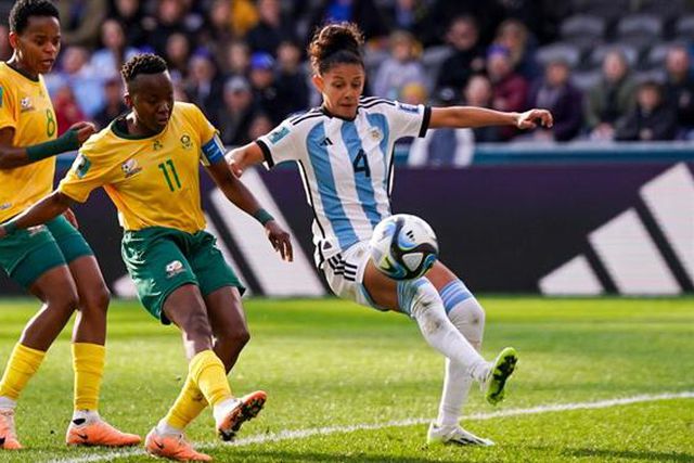 Argentina evita derrota e ainda sonha com o apuramento