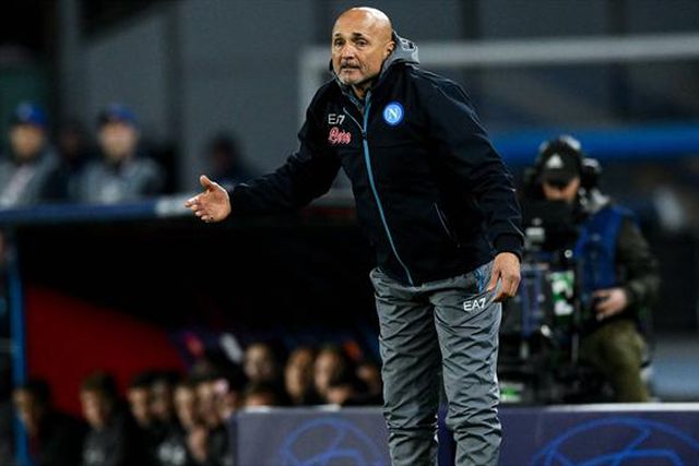 Treinador campeão pode sair e já se pensa num sucessor