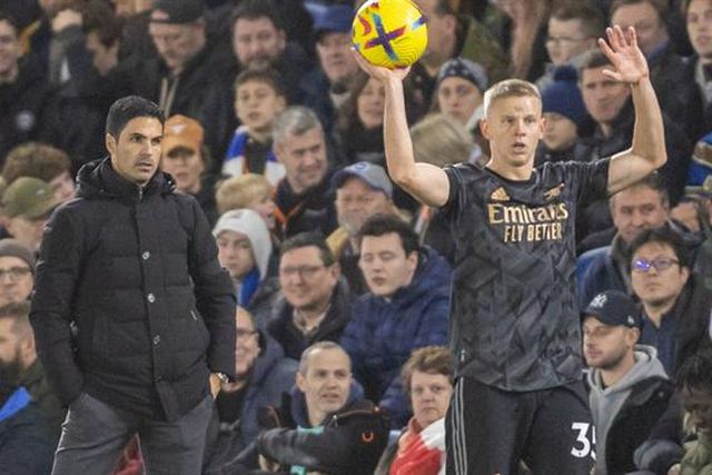 Arteta confirma fim da época para Zinchenko e surpreende: «Ainda podemos ser campeões»