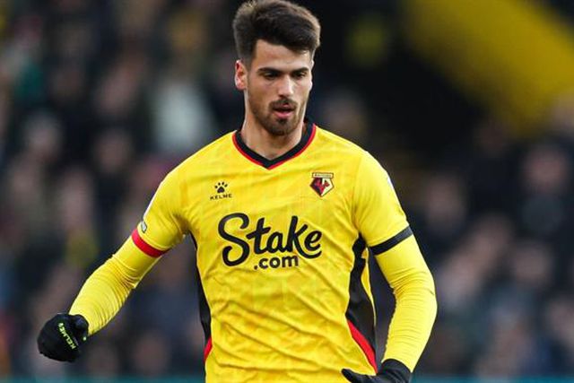 Oficial: ex-Benfica chega por empréstimo do Watford