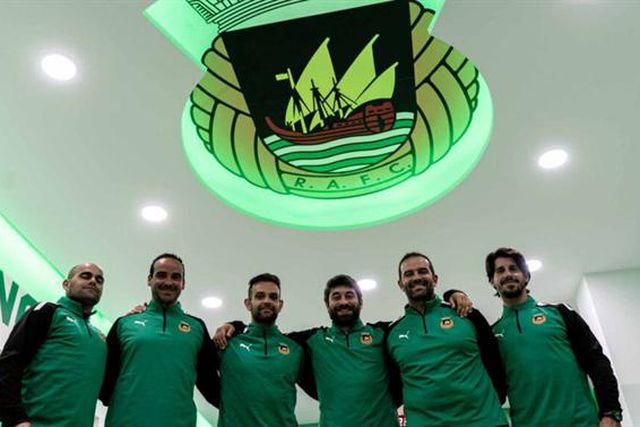 Oficial: Luís Freire renova até 2025