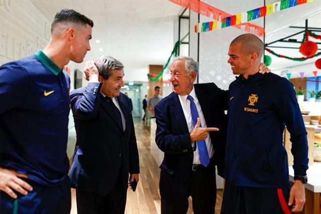 Convidado 'especial' ao jantar