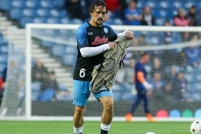 Campeões querem ampliar ligação com Mário Rui até 2026