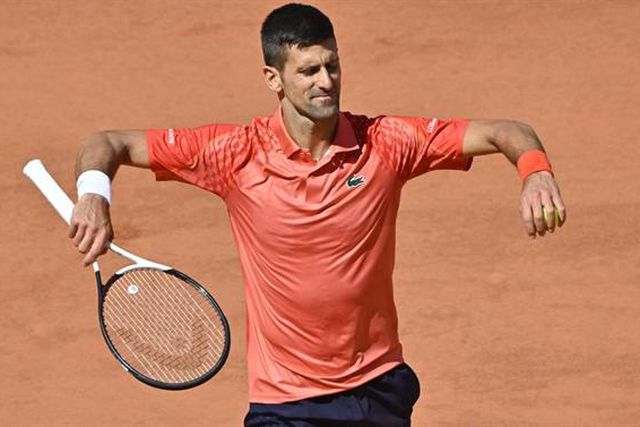 Roland Garros: Djokovic apura-se para os quartos de final em menos de duas horas