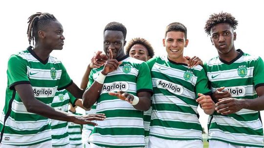 Sporting vence pelo orgulho e impede Famalicão de celebrar