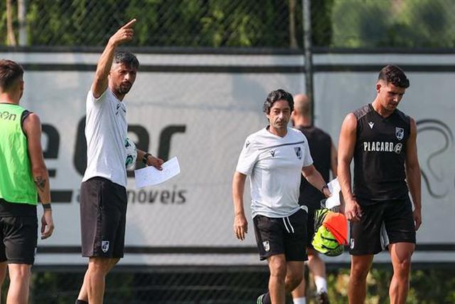 «Não fugimos do objetivo de entrar na fase de grupos»