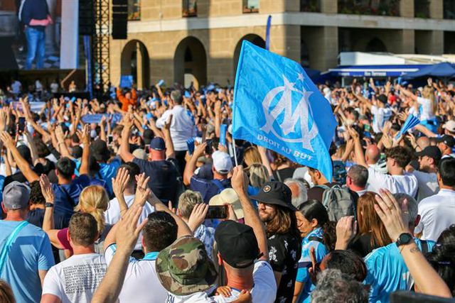 Chocante: Criança de 8 anos com tumor agredida no Ajaccio-Marselha!