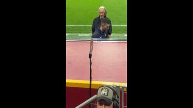 A reação de Jorge Jesus a pedido de adepto para voltar ao Flamengo