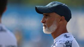 Álvaro Pacheco lidera o plano B
