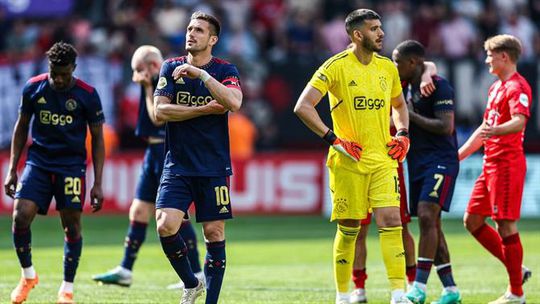 Ajax, de Francisco Conceição, falha Liga dos Campeões; PSV na 3.ª pré-eliminatória