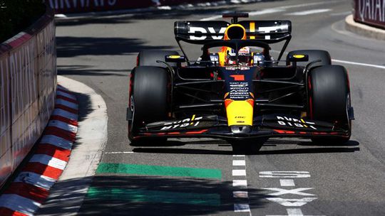GP do Mónaco: Verstappen na 'pole position'