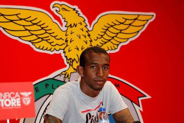 «Seria falta de respeito sair para o Chelsea após seis meses»