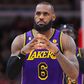 LeBron James pondera abandonar!
