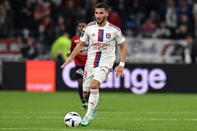 Foi internacional A por França e agora vai representar a Argélia