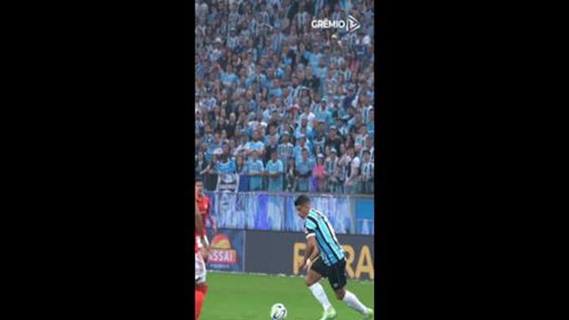 Que golo! Luis Suárez continua a passear classe aos 36 anos