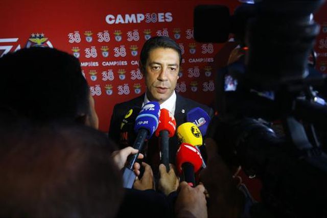 Rui Costa comenta adeus de João Mário à Seleção