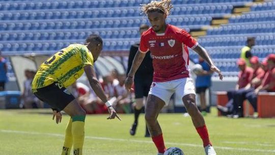 Tondela vence Santa Clara nos penáltis