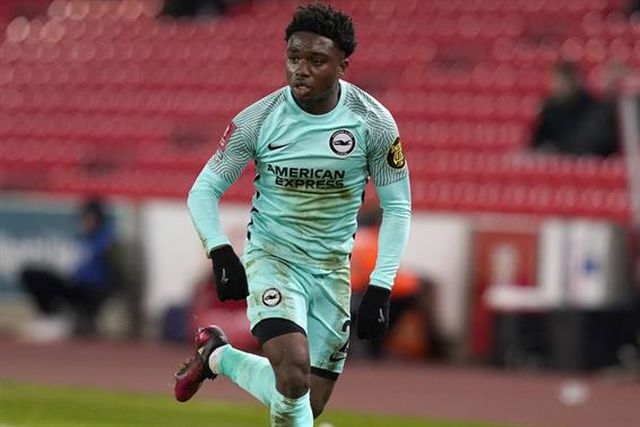 Lamptey é para 'acelerar'