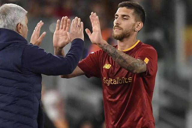 «Futuro de Mourinho? Fica entre nós»