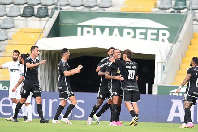 Gansos eliminam Vilaverdense